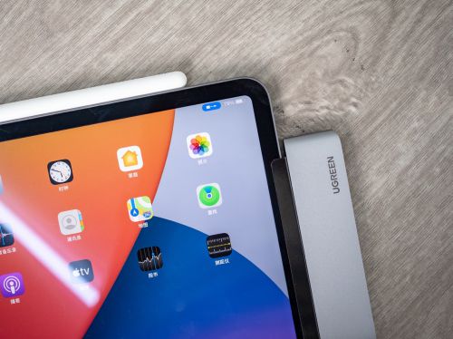 這才是iPad Pro第二好用的配件：一口變多口，還能外接顯示器 圖8
