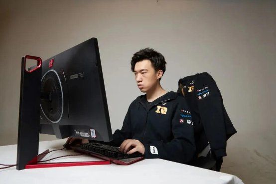 利劍出鞘，榮光加冕！RNG登頂冰島，我們是冠軍！ 圖6