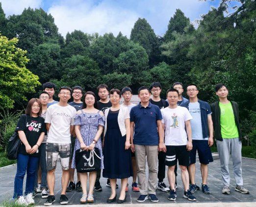 西安交通大學(xué)材料強(qiáng)度國(guó)家重點(diǎn)實(shí)驗(yàn)室研發(fā)團(tuán)隊(duì)