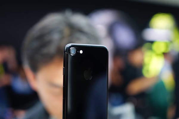 iPhone 8大曝光！增加新尺寸